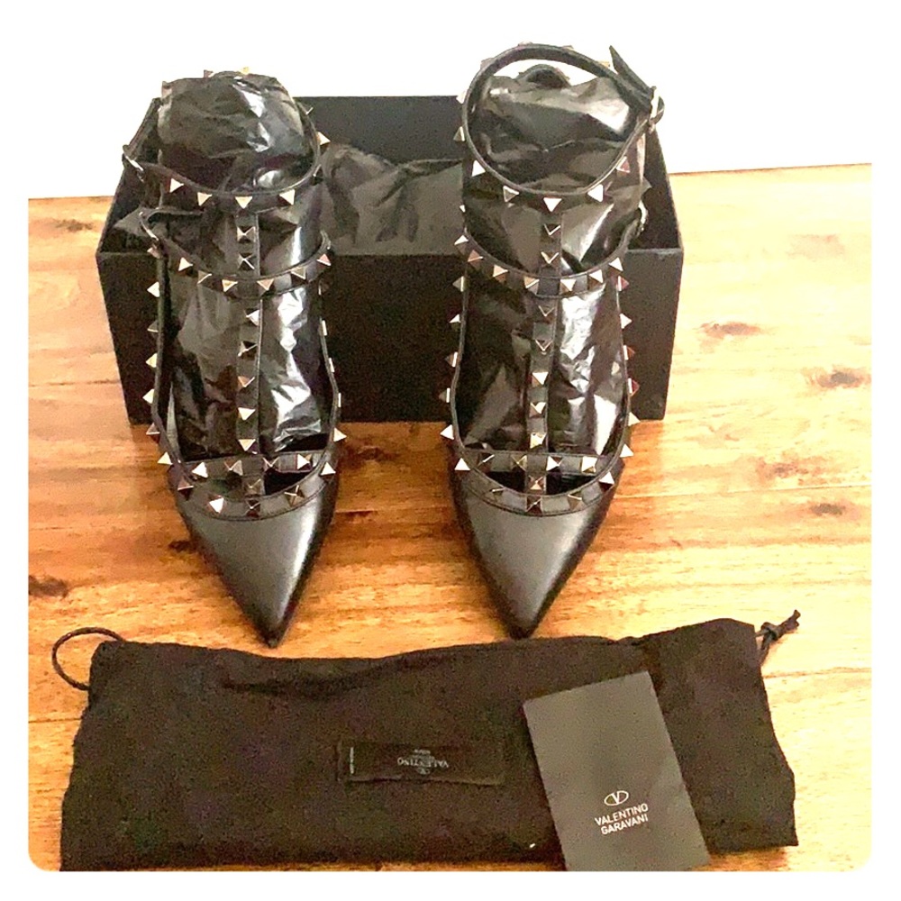 Valentino Garavani Rockstud Black Caged Flats